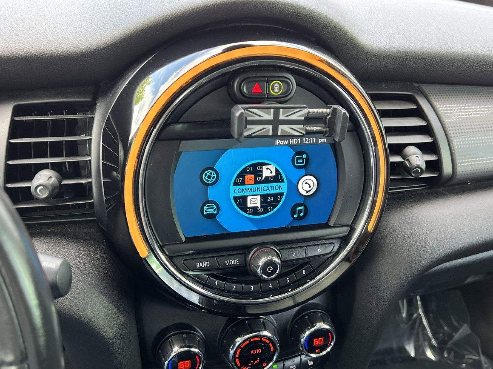 Used 2020 MINI Cooper 4-Door Hardtop w/ Storage Package image 25