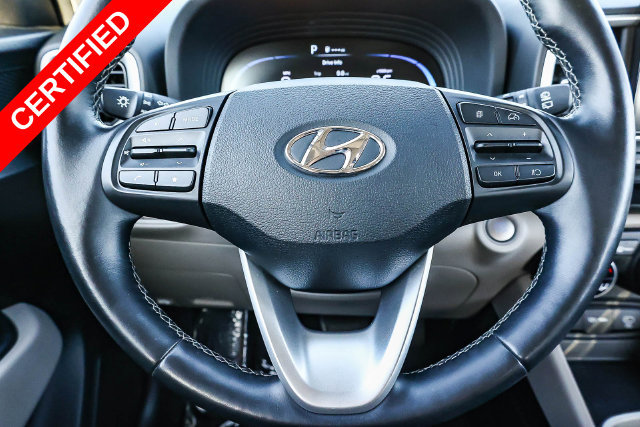 Certified 2025 Hyundai Venue SEL FWD image 25