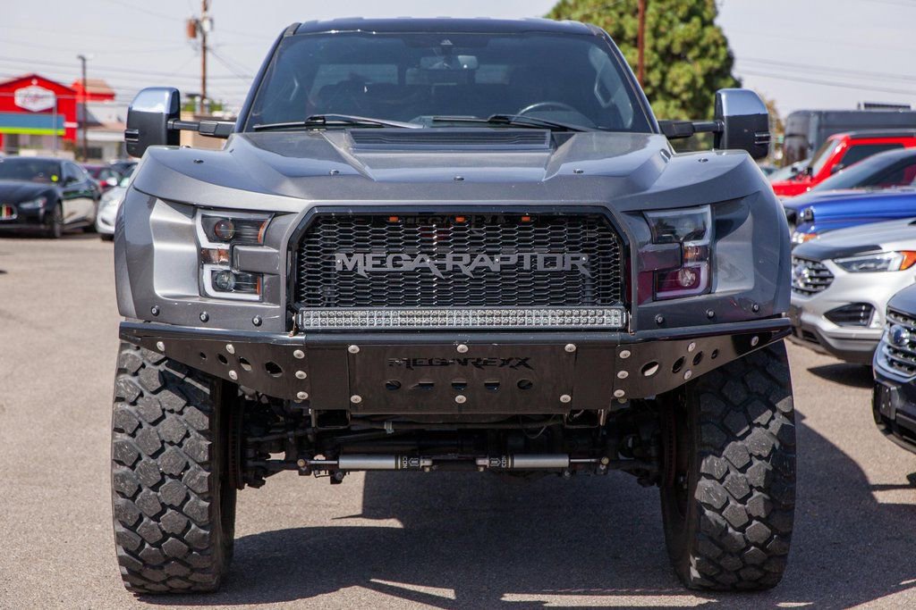 Used 2022 Ford F250 Lariat w/ Lariat Ultimate Package image 3