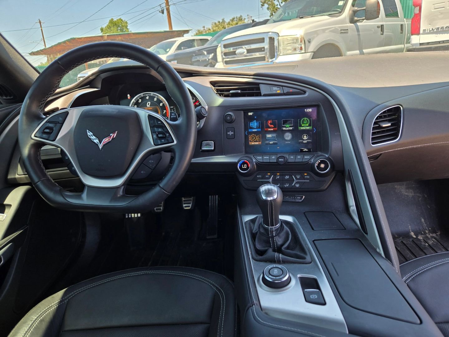 Used 2019 Chevrolet Corvette Stingray Coupe w/ 1LT image 16