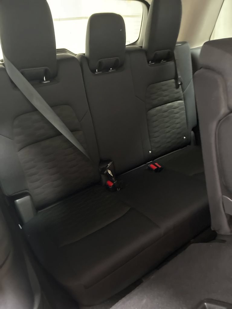 Used 2025 Nissan Pathfinder SV AWD/4WD image 29