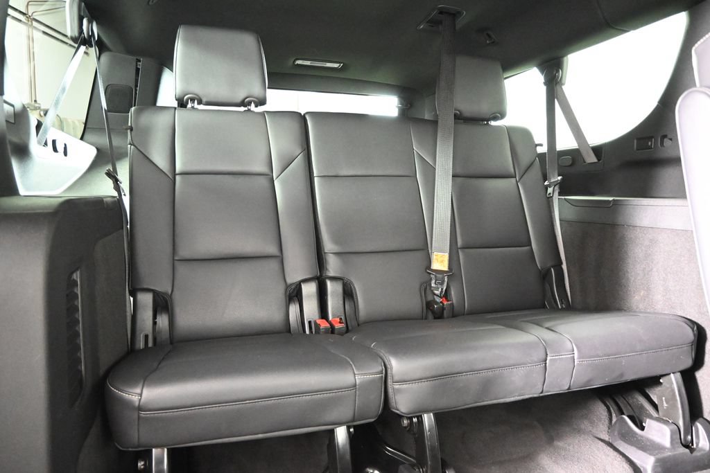 Used 2024 Cadillac Escalade ESV Luxury w/ LPO, Floor Liner Package AWD/4WD image 16