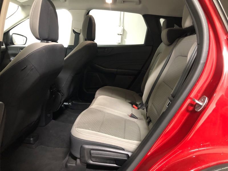 Used 2022 Ford Escape SE w/ Cold Weather Package image 15