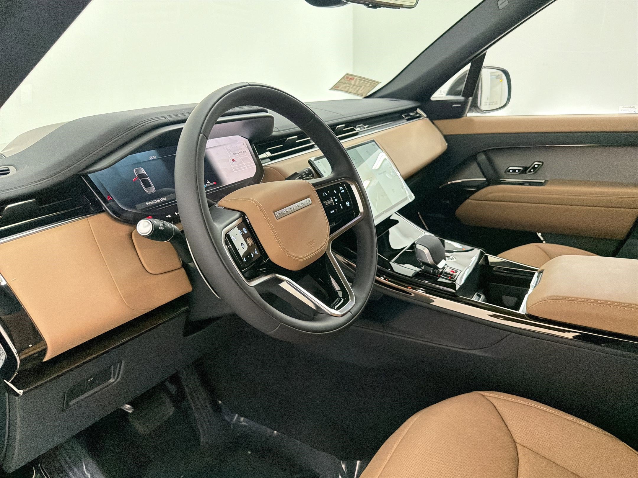 New 2026 Land Rover Range Rover Sport SE AWD/4WD image 4