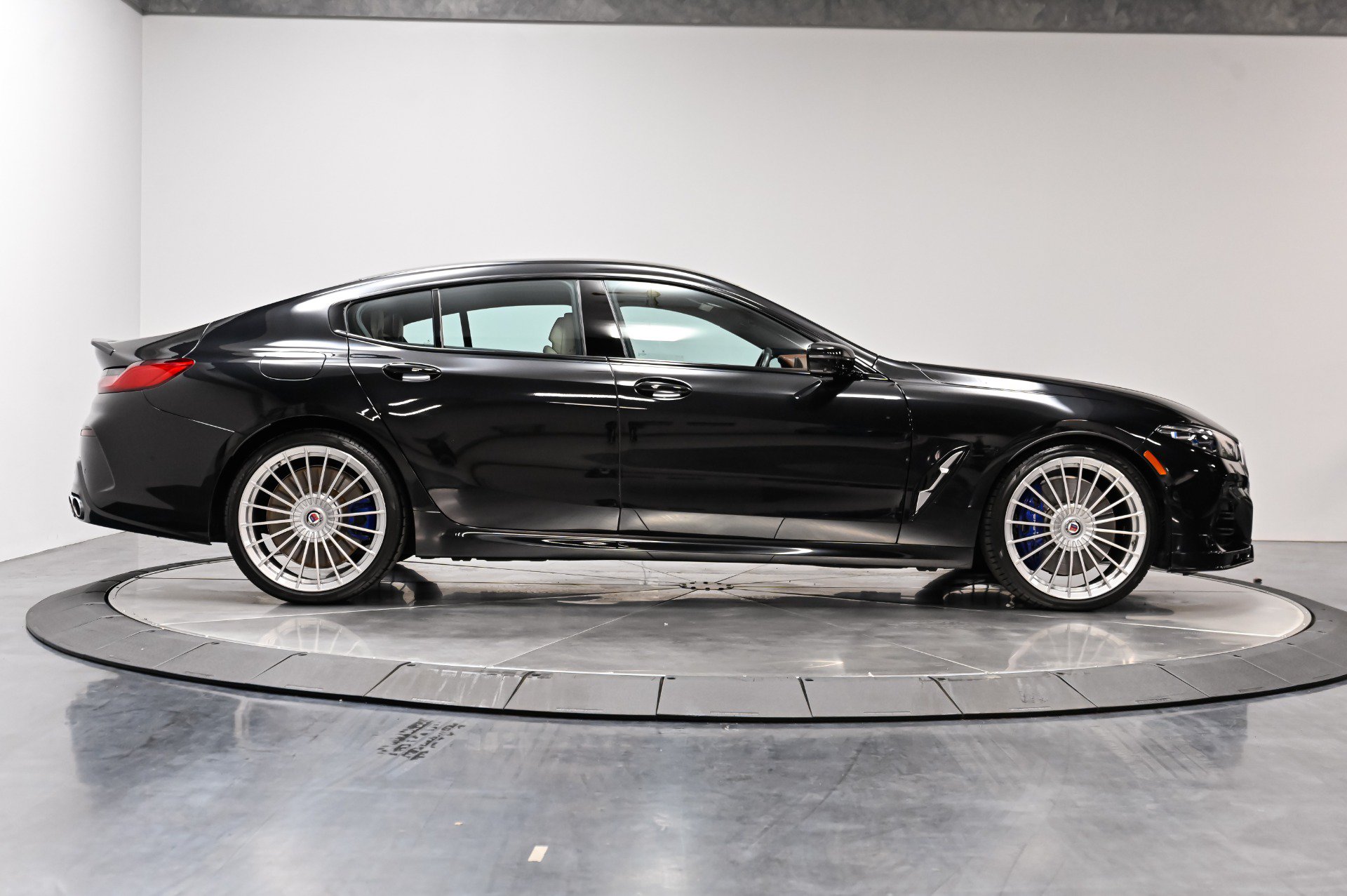 Used 2023 BMW ALPINA B8 xDrive Gran Coupe AWD/4WD image 16