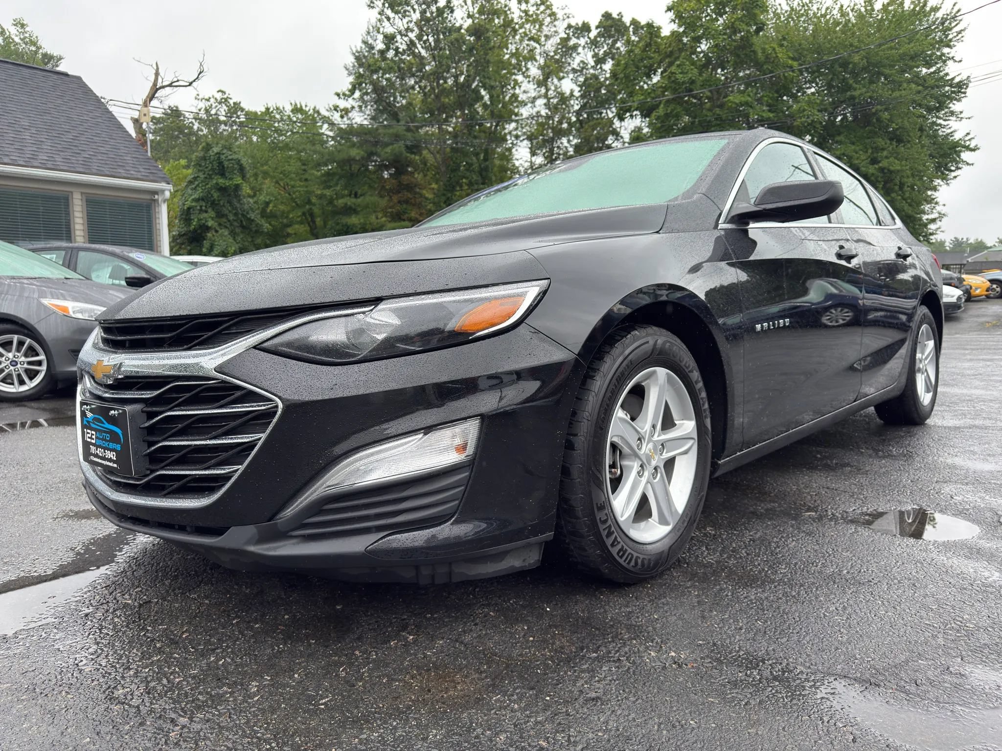 Used 2022 Chevrolet Malibu LS w/ Driver Confidence Package II FWD image 3