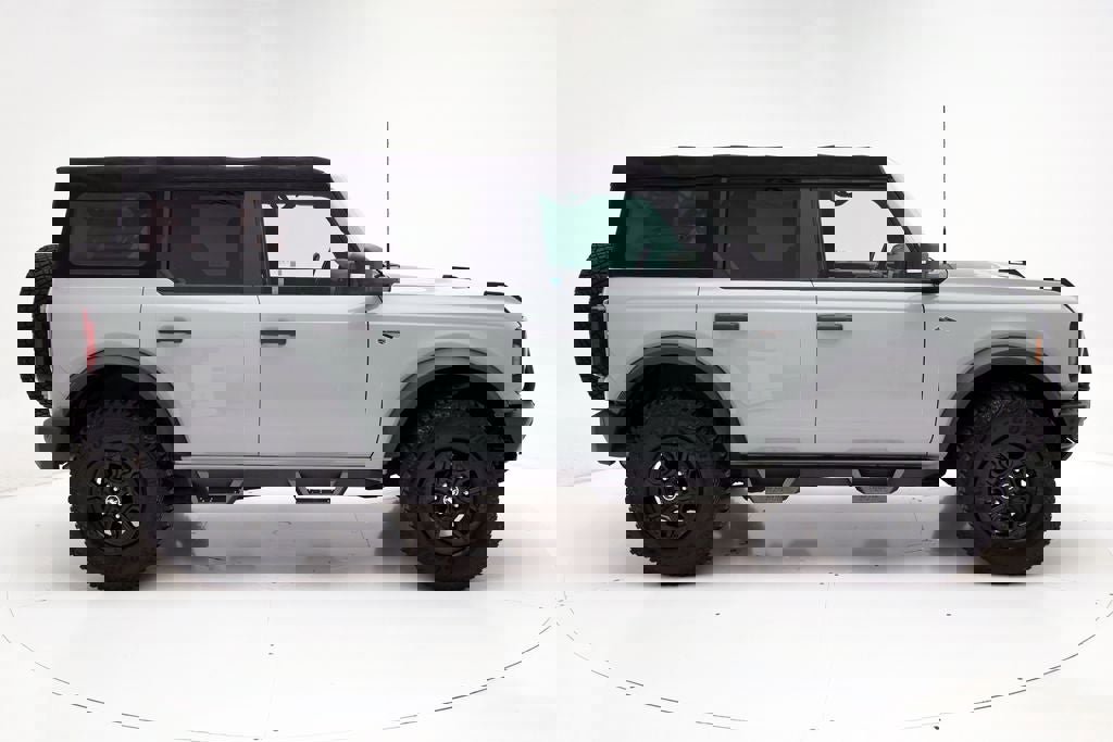 Used 2022 Ford Bronco Wildtrak image 3