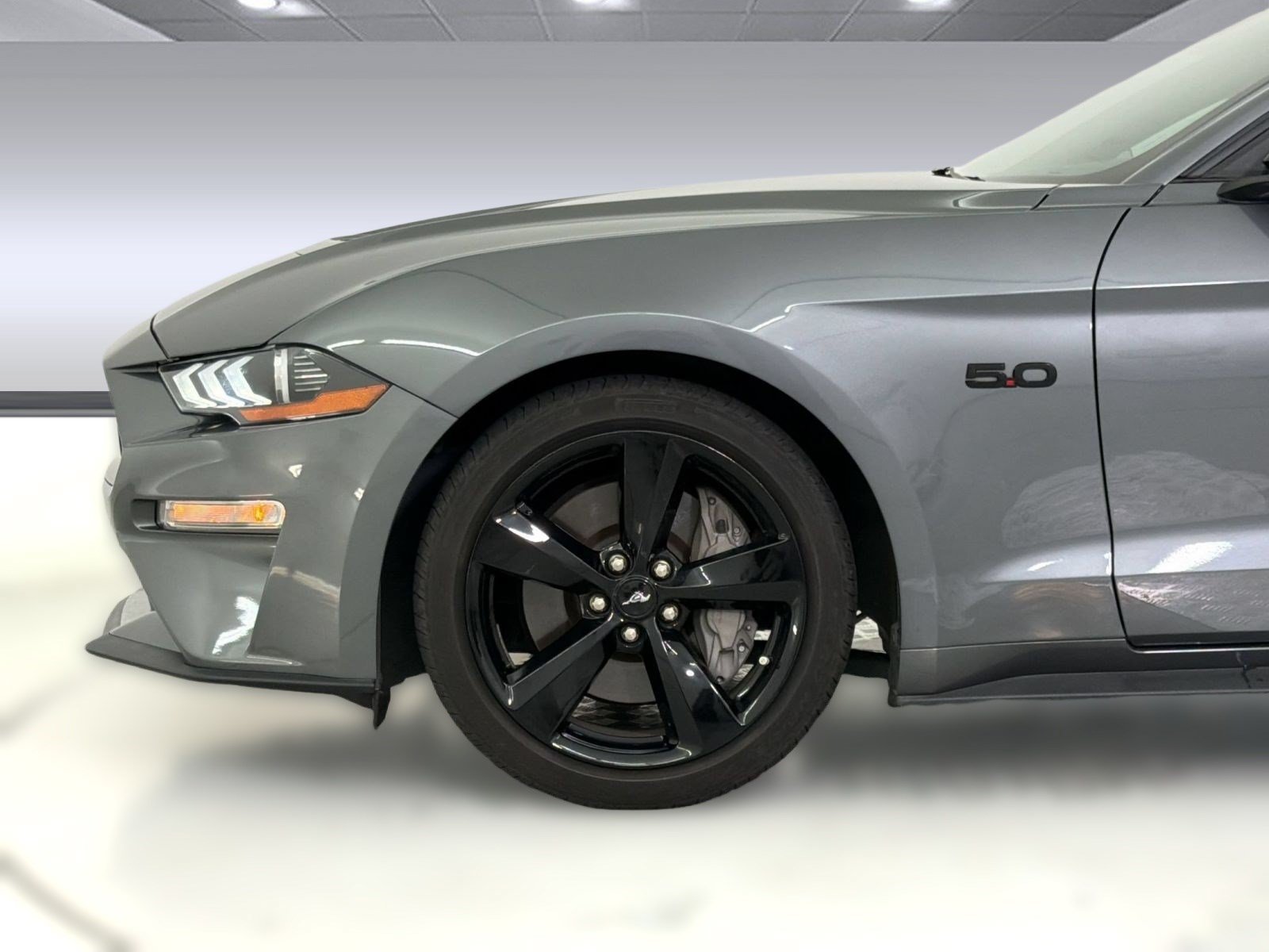 Used 2022 Ford Mustang GT Premium w/ Equipment Group 401A RWD image 13