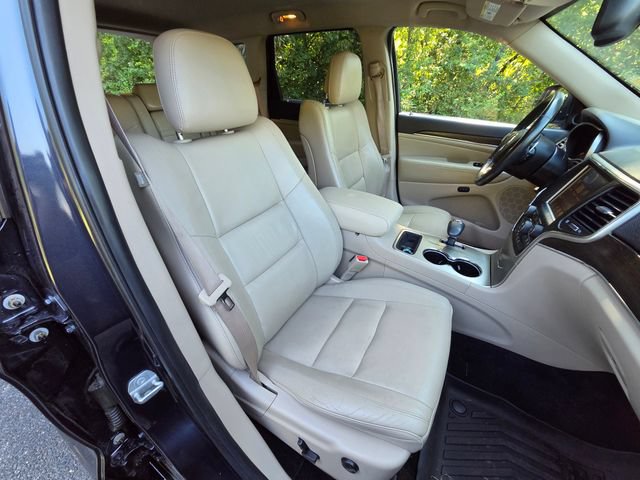Used 2014 Jeep Grand Cherokee Limited w/ Trailer Tow Group IV RWD image 24