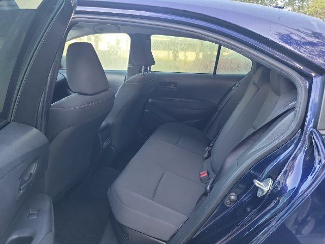 Used 2024 Toyota Corolla LE w/ LE Convenience Package FWD image 8