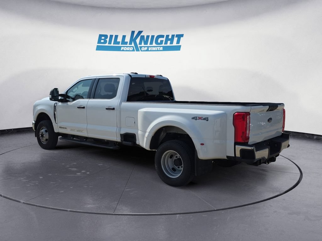Used 2025 Ford F350 XLT AWD/4WD image 3