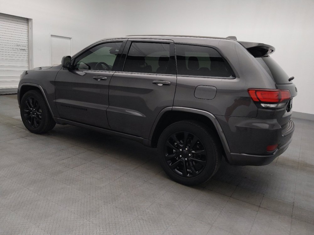 Used 2021 Jeep Grand Cherokee Laredo X RWD image 3