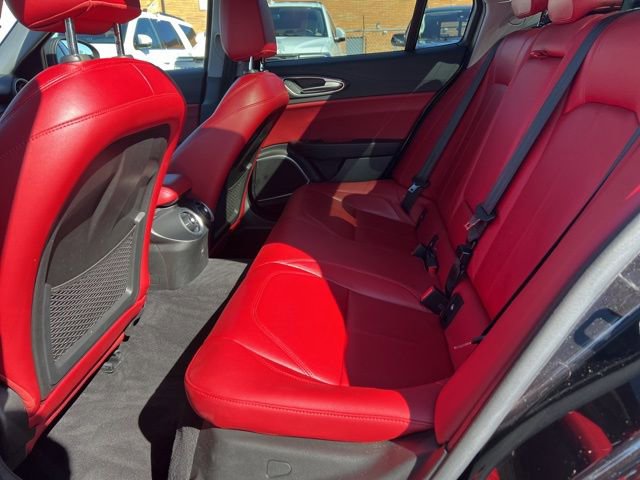 Used 2020 Alfa Romeo Giulia Ti w/ Nero Edizione image 21