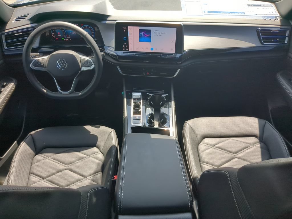New 2026 Volkswagen Atlas Cross Sport SE FWD image 13