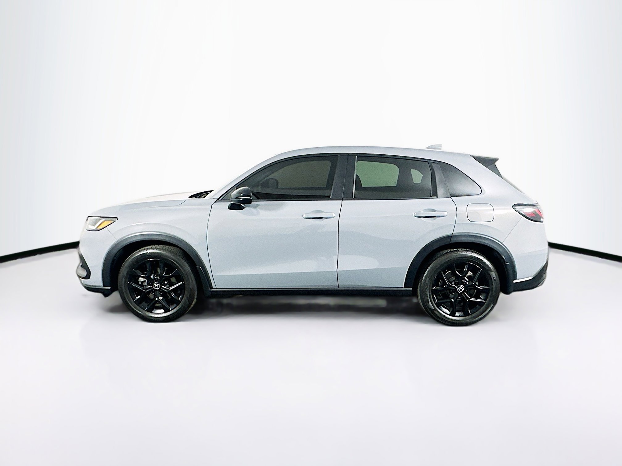 Used 2025 Honda HR-V Sport image 4