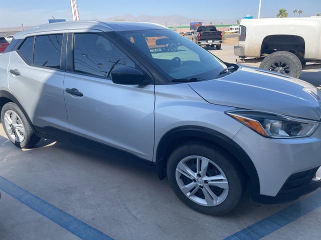 Used 2019 Nissan Kicks S image 8