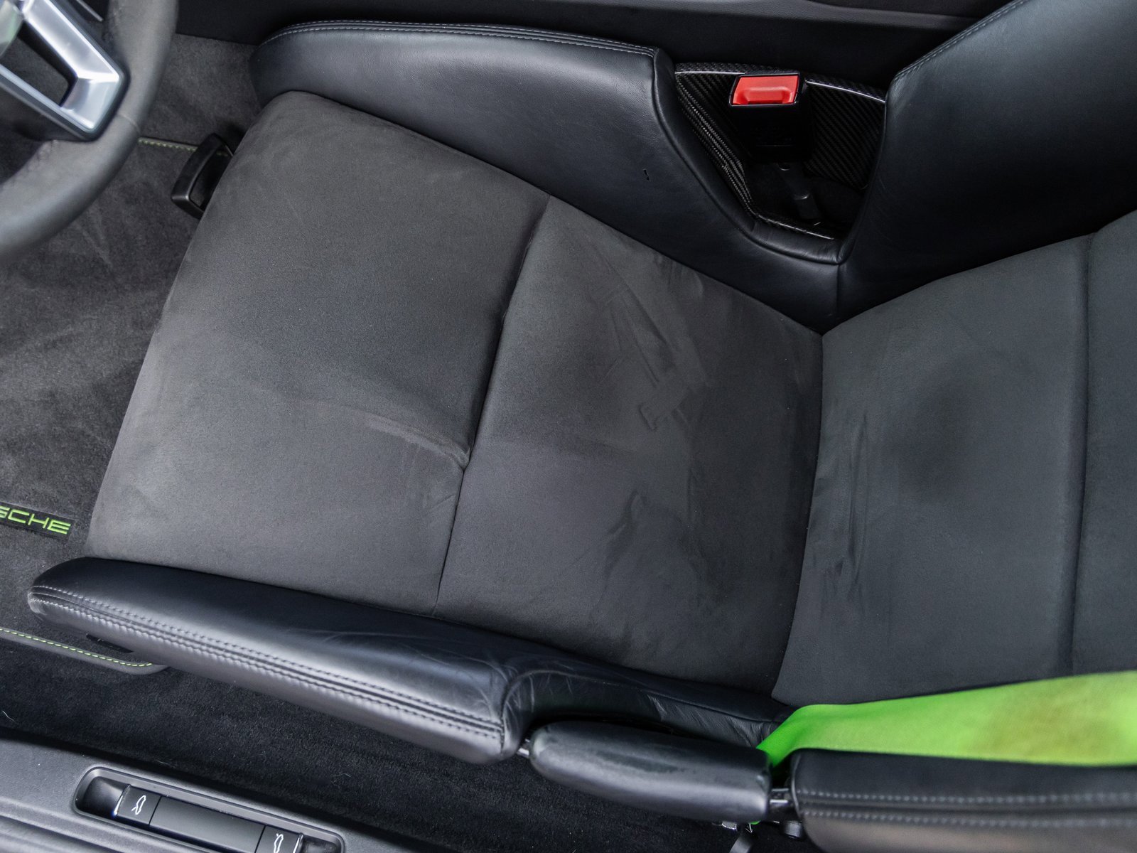 Used 2023 Porsche 718 Cayman GT4 image 27