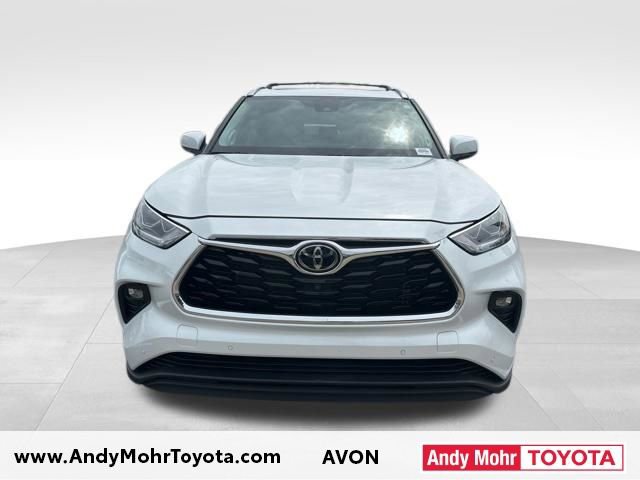 Used 2022 Toyota Highlander Limited AWD/4WD image 3