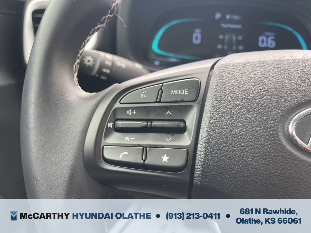 Certified 2024 Hyundai Venue Limited image 23