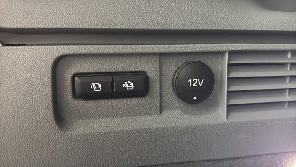 Used 2023 Lincoln Nautilus Reserve AWD/4WD image 29