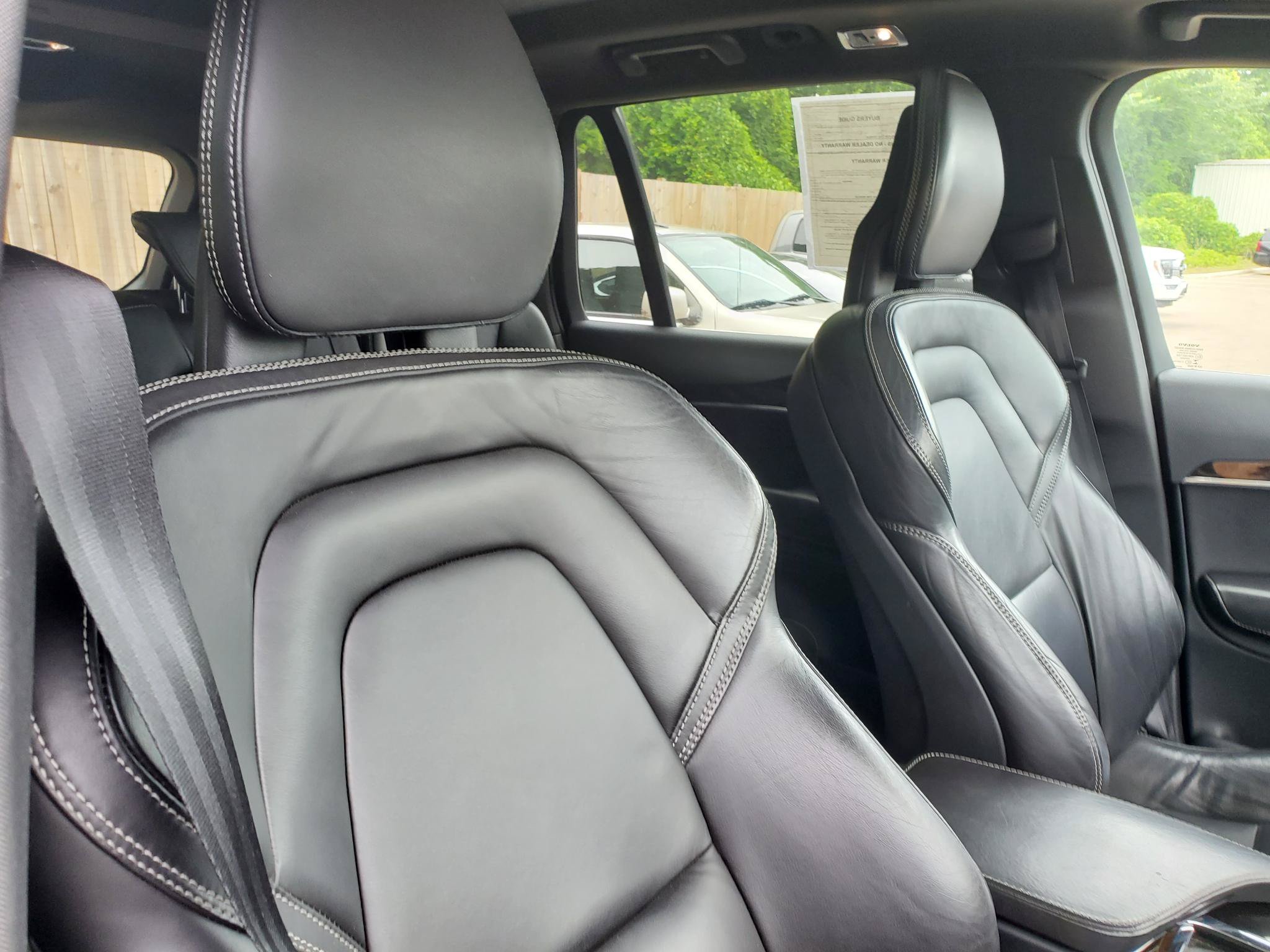 Used 2017 Volvo XC90 T6 Momentum w/ Vision Package AWD/4WD image 18