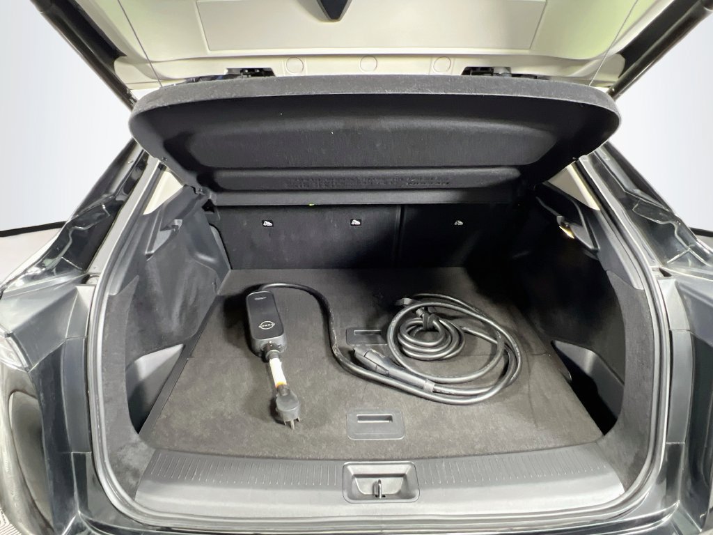 Used 2024 Nissan Ariya AWD image 25