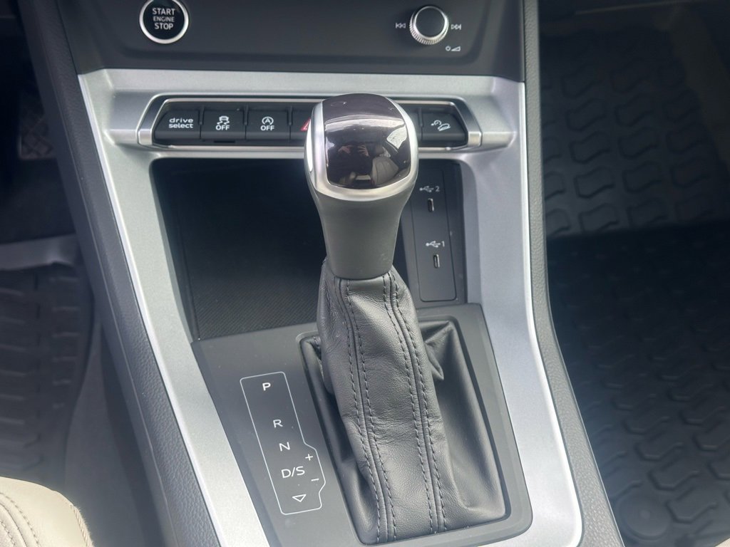 Used 2023 Audi Q3 2.0T Premium w/ Convenience Package image 18