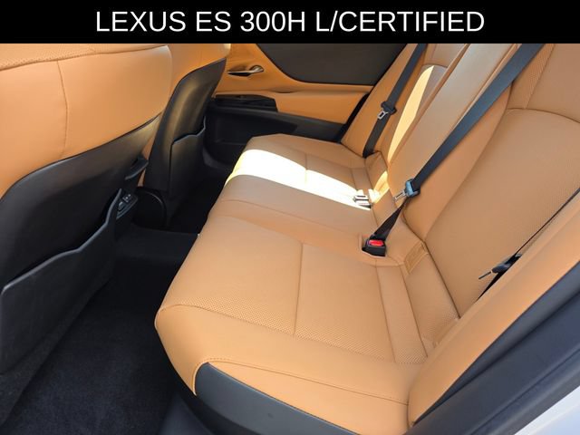 Used 2025 Lexus ES 300h w/ Premium Package FWD image 17