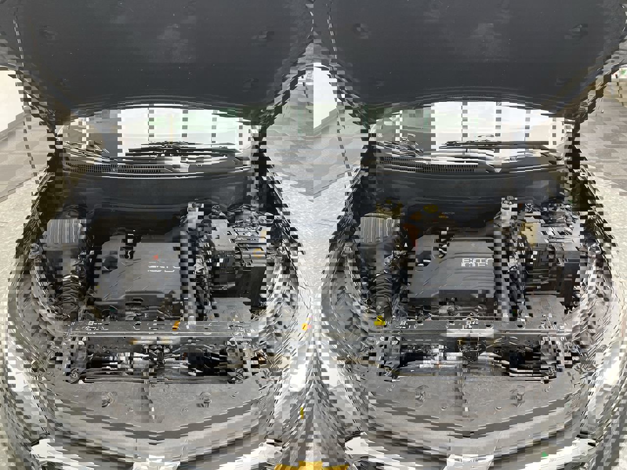 Used 2018 Chevrolet Equinox LS image 24