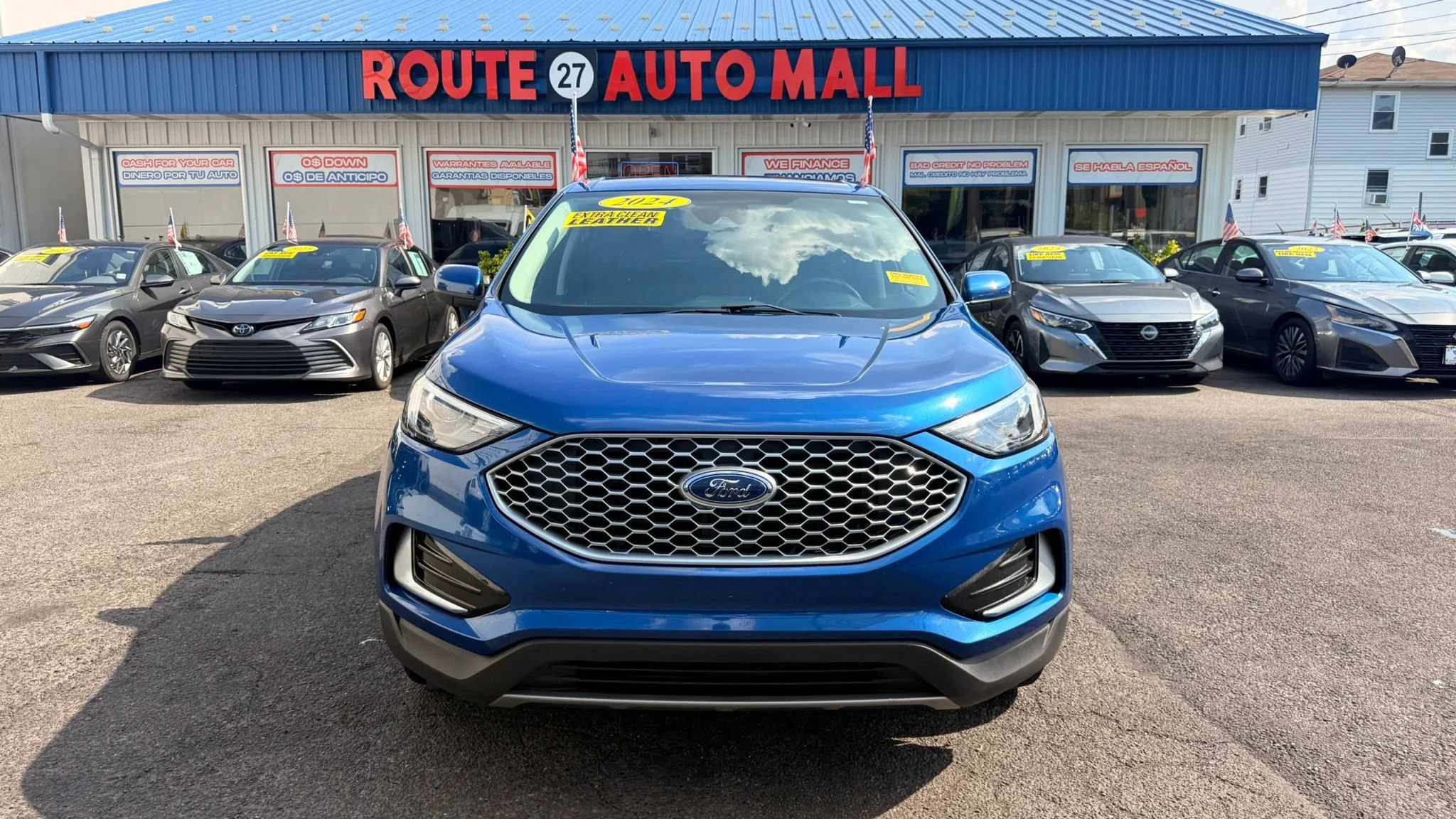 Used 2024 Ford Edge SEL AWD/4WD image 3