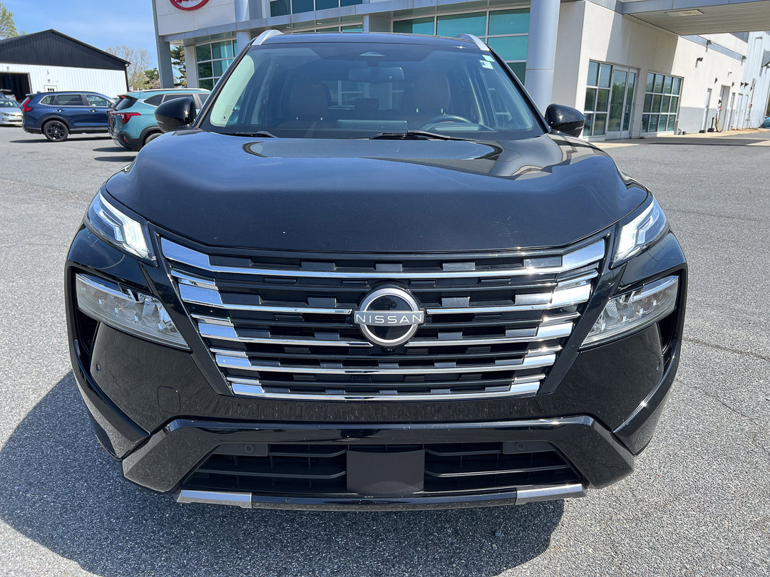 Used 2024 Nissan Rogue Platinum w/ Platinum Premium Package image 12