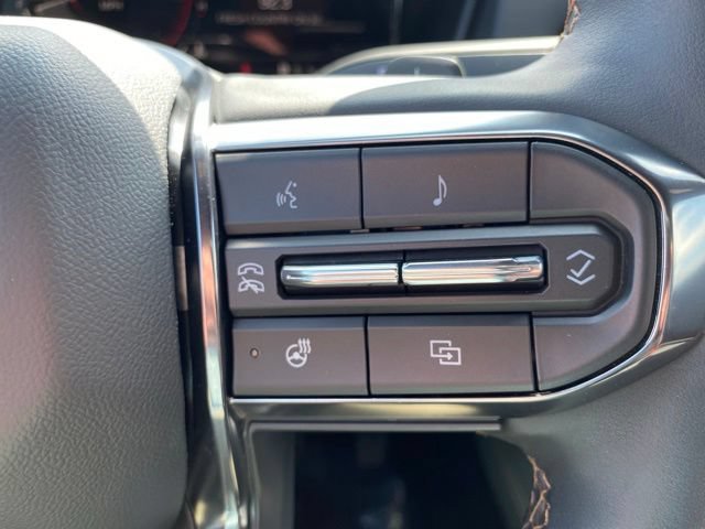 Used 2026 GMC Terrain AT4 w/ Convenience Package III AWD/4WD image 23