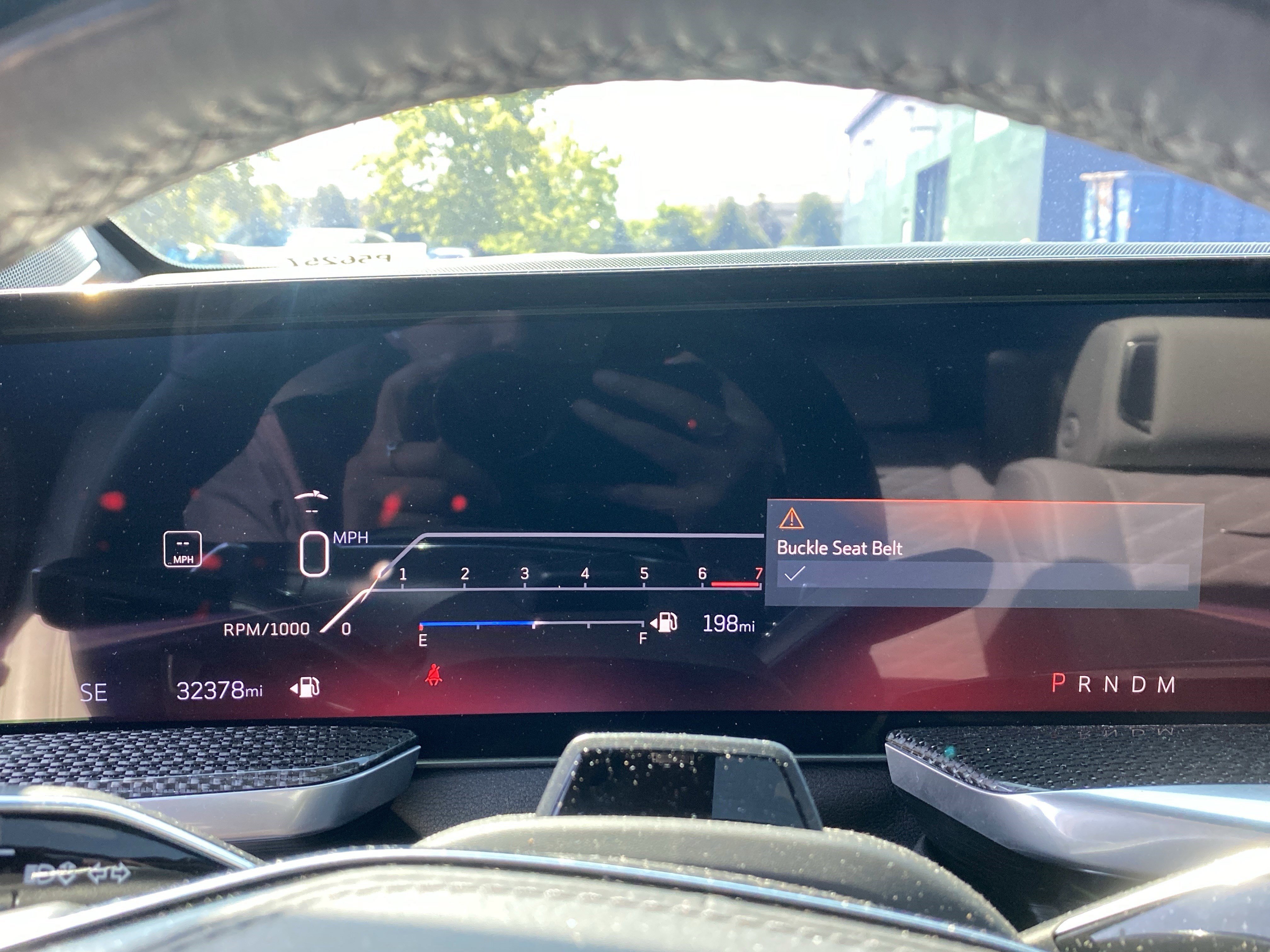 Used 2025 Cadillac Escalade ESV V AWD/4WD image 21