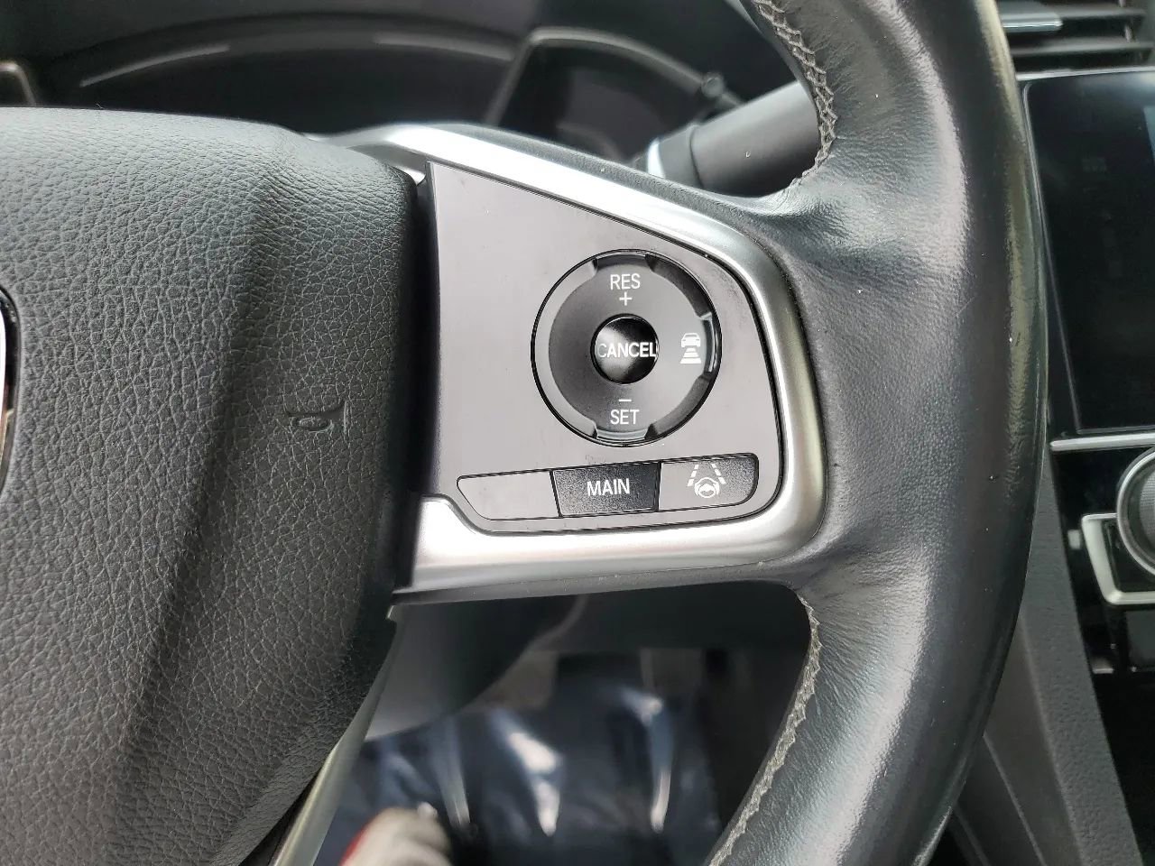 Used 2017 Honda Civic Touring image 23