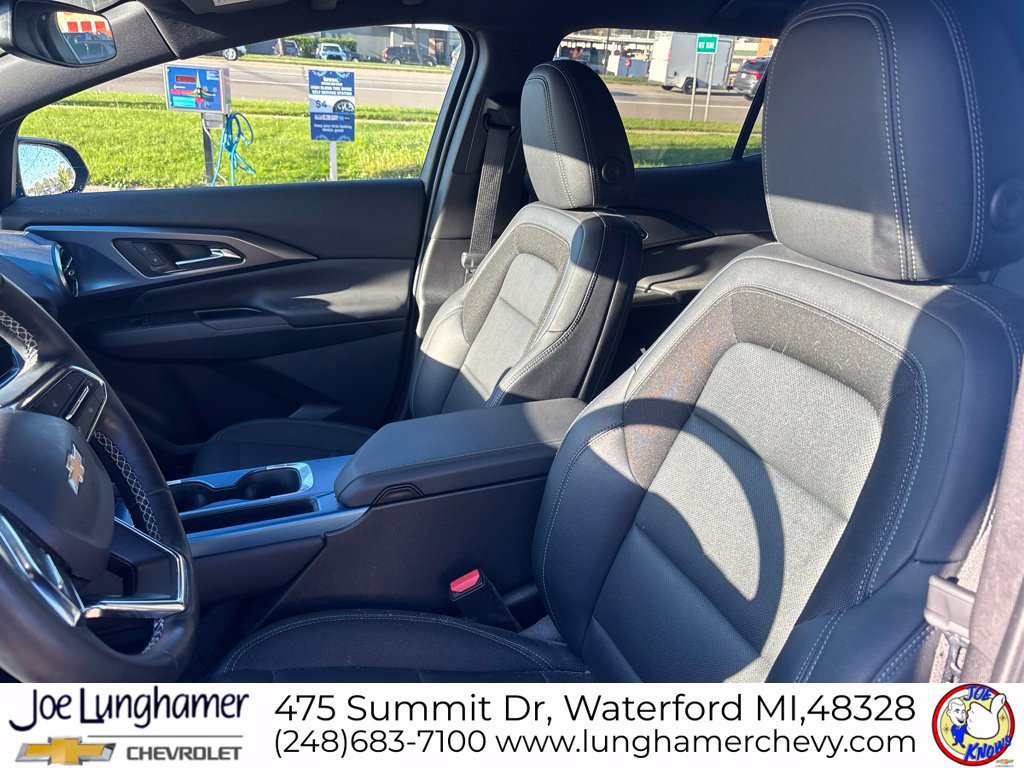 Used 2024 Chevrolet Equinox EV LT FWD image 13