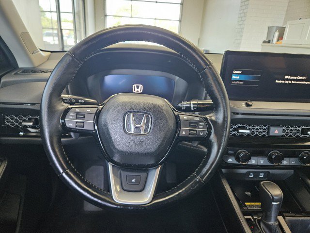 Used 2025 Honda Accord Touring image 17