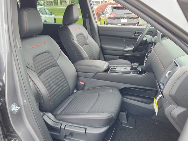 New 2026 Nissan Pathfinder Rock Creek image 18