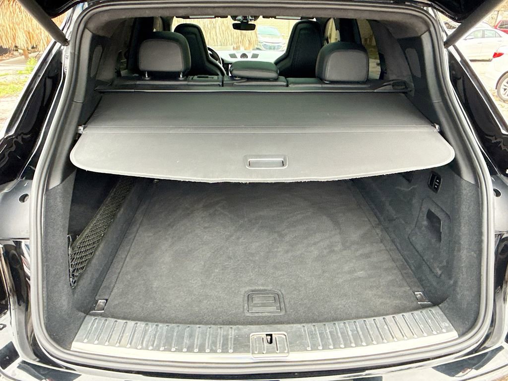 Used 2019 Porsche Cayenne Turbo w/ Premium Plus Package image 30