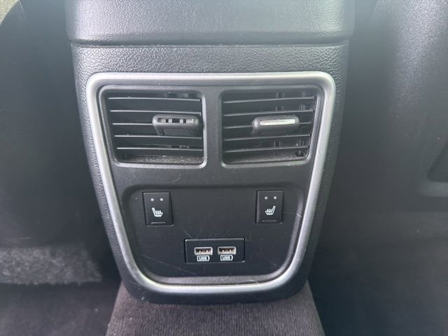 Used 2018 Chrysler 300 Limited RWD image 15