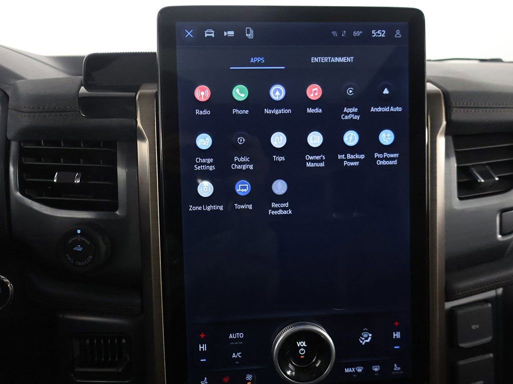 Used 2025 Ford F150 Lightning Lariat image 49