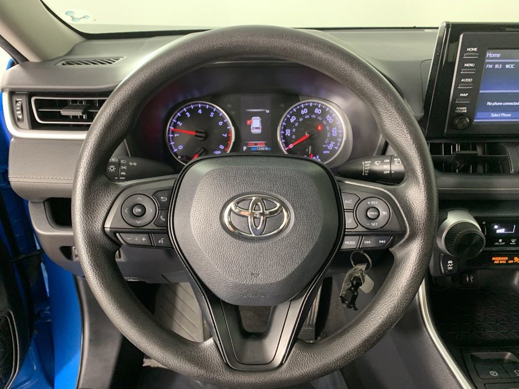 Used 2019 Toyota RAV4 LE w/ Carpet Mat Package AWD/4WD image 21