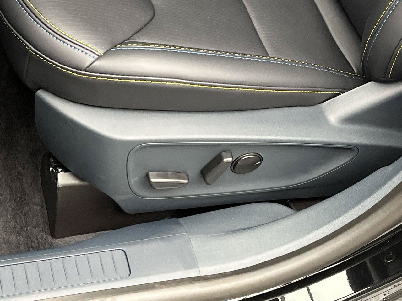 New 2026 Ford Maverick Lobo AWD/4WD image 11