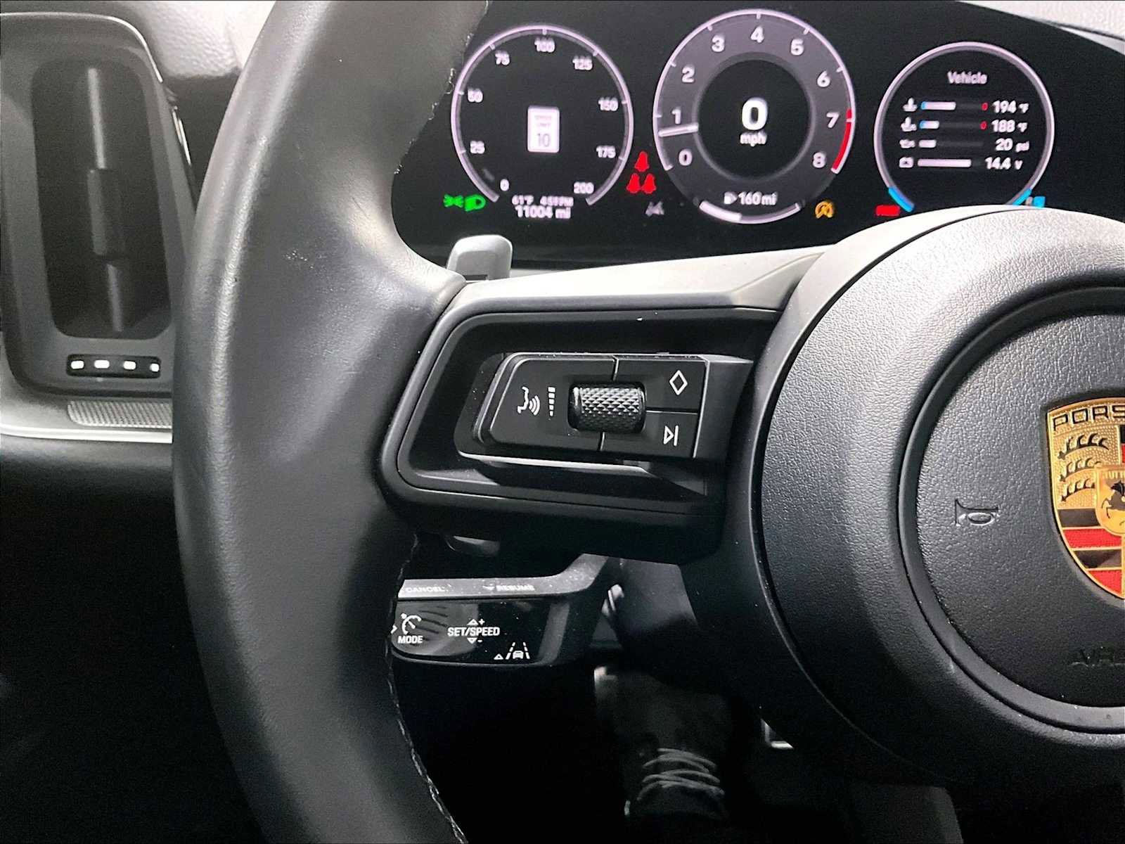 Used 2024 Porsche Cayenne S image 22