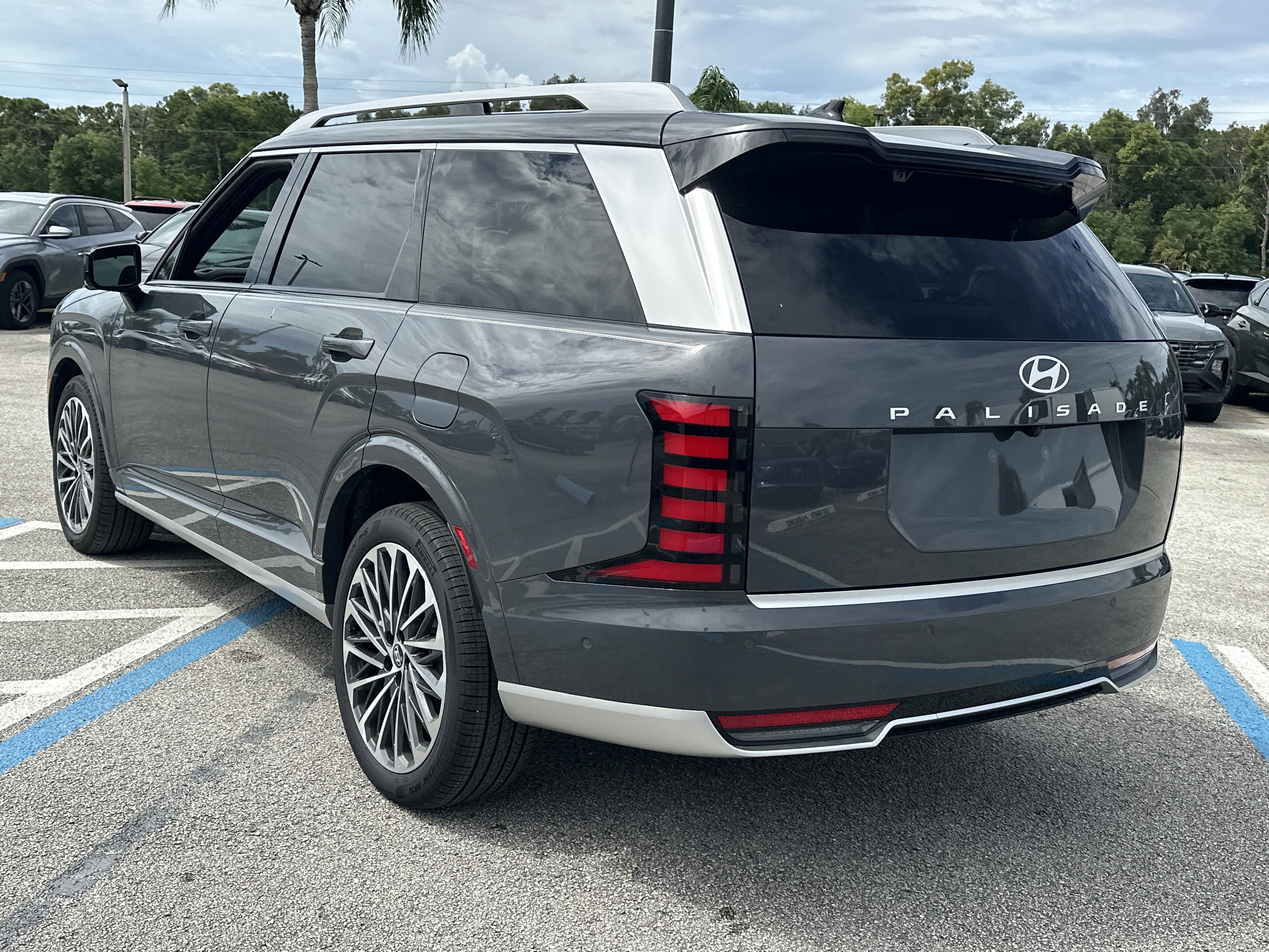 New 2026 Hyundai Palisade Calligraphy image 8