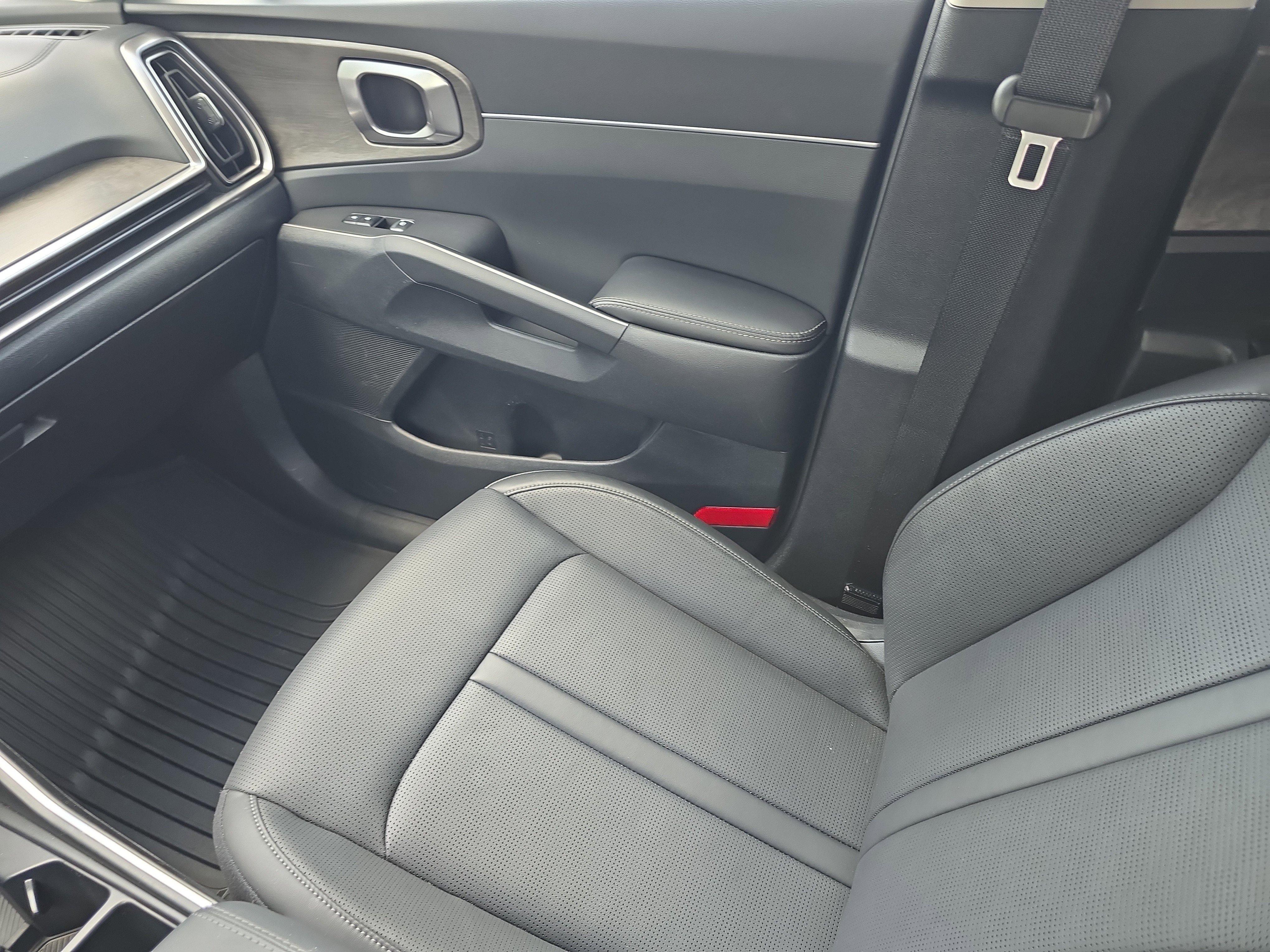 Certified 2025 Kia Sorento X-Line EX image 16