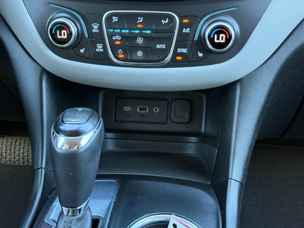 Used 2019 Chevrolet Equinox LT image 33