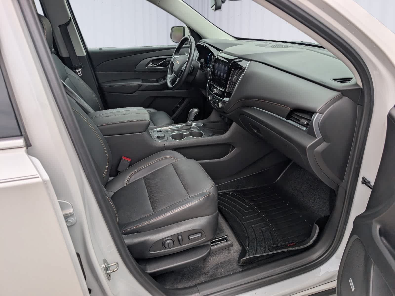Used 2020 Chevrolet Traverse Premier AWD/4WD image 10