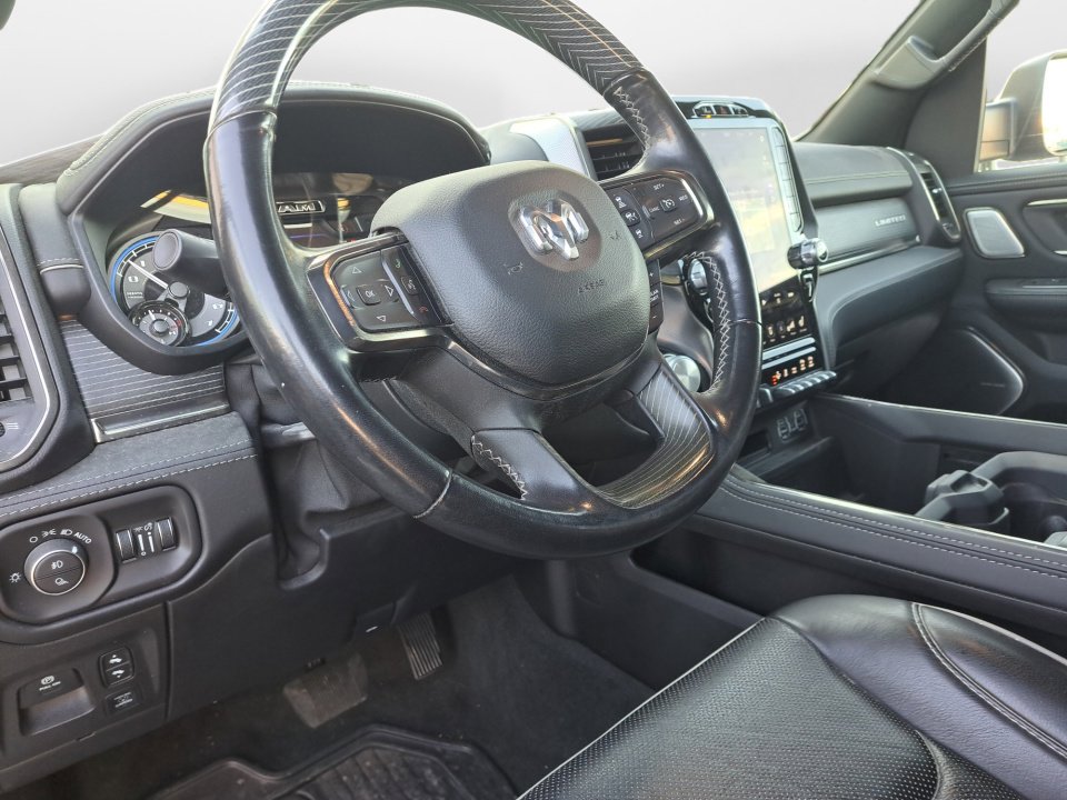 Used 2021 RAM 1500 Limited AWD/4WD image 9