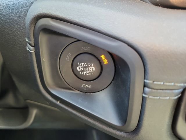 Used 2024 Jeep Wrangler Unlimited Rubicon AWD/4WD image 3