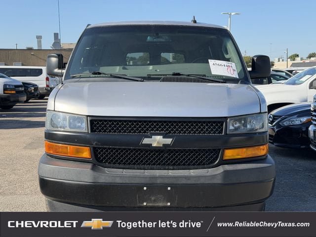 Used 2019 Chevrolet Express 3500 LS RWD image 8